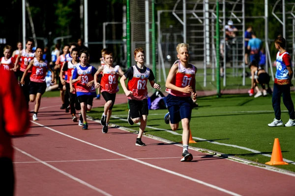 How to Prevent Injuries in Young Athletes Returning to School Sports