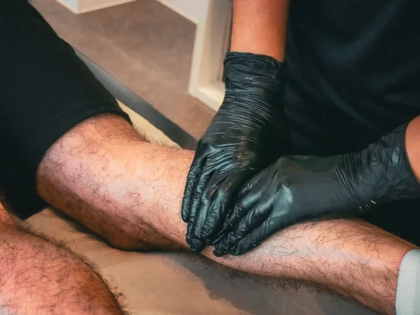 Understanding the Difference: Sports Massage vs Deep Tissue Massage