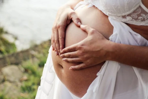 What are the common digestive problems in pregnancy?